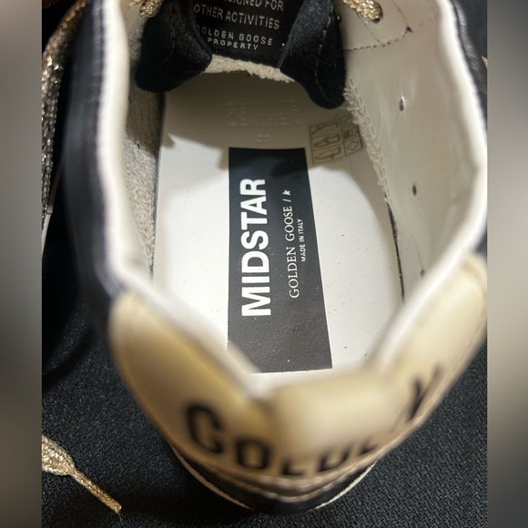 Mid Star Glitter Sneaker
Golden Goose new without box size 38 - Picture 4 of 12
